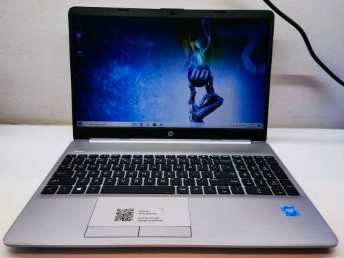 AS BRAND NEW*9.5/10 CONDITION-HP 250 G8-N4020-9TH GEN*4GB DDR4*500GB HDD*WARRANTY