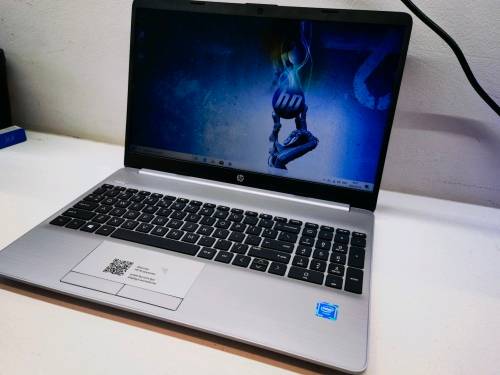 AS BRAND NEW*9.5/10 CONDITION-HP 250 G8-N4020-9TH GEN*4GB DDR4*500GB HDD*WARRANTY