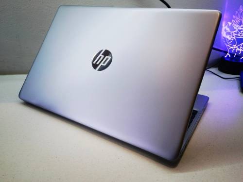 AS BRAND NEW*9.5/10 CONDITION-HP 250 G8-N4020-9TH GEN*4GB DDR4*500GB HDD*WARRANTY