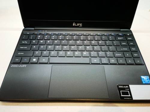 FAST, EXCELLENT CONDITION**ZED AIR PLUS*15.6` HD*7TH GEN N3350*4GB RAM*128SSD X 2*