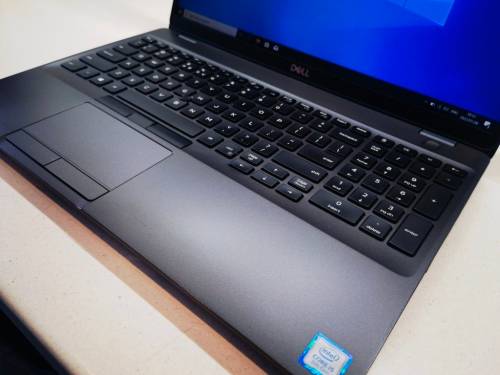 VERY FAST!*AS NEW*8TH GEN QUAD CORE*DELL LATITUDE 5500*i5-8265U*16GB*UHD 620*256GB SSD*FULL HD*