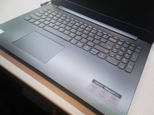 1ST BID TAKES!*BRAND NEW,BOXED*STUNNING 8th GEN*LENOVO 330*N4000*4GB*500GB*