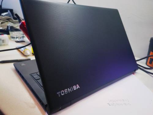 VERY FAST!*Performance Engineered*TOSHIBA TECRA C50*i5-BLACK-4210U*8GB*256GB SSD*HD*DVD