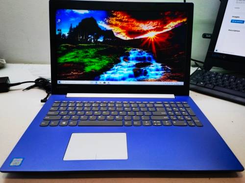 HIGH SPEC*LENOVO IDEAPAD 320*i5-7200U*12GB DDR4*FULL HD 1920X1080*256GB SSD*HD 620 GAPHICS