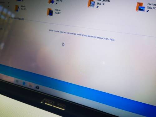 FAST!*HIGH SPEC!*ASUS X550L*i5-4200M*4GB RAM*240GB SSD*HD DISPLAY*SONICMASTER SOUND*