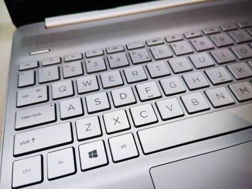 11TH GEN BEAST!*HP NOTEBOOK 15*i7-1165G7*16GB DDR4*512GB NVME*1000GB HDD*FHD*G7 GRAPHICS*WARRANTY