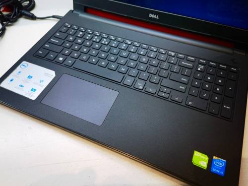 Cad/Graphic Design**DELL INSPIRON 15 3558*i5-5200u*NVIDIA GEFORCE 920M*8GB RAM*240GB SSD*HD*