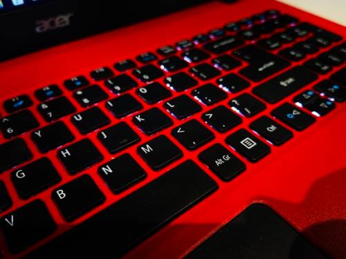 VERY FAST!*BEAST SPEC!*ACER TRAVELMATE TPM259*i7-7500u*8GB DDR4*512GB SSD*NVIDIA MX940*BACKLIT*