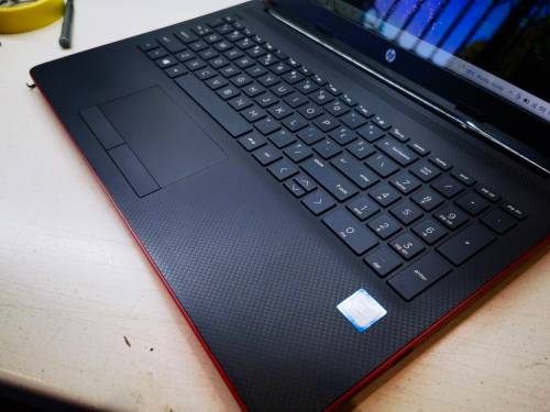 FREE DELIVERY!*BEAST!!*2019 Model*QUAD CORE 8TH GEN i7*HP 15*i7-8565Uu*16GB DDR4*SAMSUNG 500GB SSD