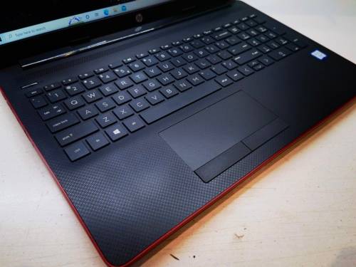 FREE DELIVERY!*BEAST!!*2019 Model*QUAD CORE 8TH GEN i7*HP 15*i7-8565Uu*16GB DDR4*SAMSUNG 500GB SSD