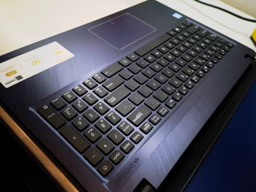 Asus X543U 8th Gen i5 8GB 256GB SSD UHD 620 Graphics Quad Core