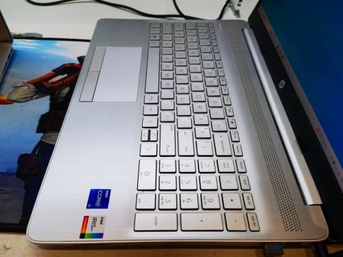 11TH GEN i7 BEAST!*HP NOTEBOOK 15*i7-1165G7*16GB DDR4*256GB SSD*1TB HDD*WARRANTY*FHD*