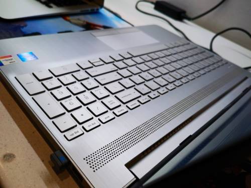 11TH GEN i7 BEAST!*HP NOTEBOOK 15*i7-1165G7*16GB DDR4*256GB SSD*1TB HDD*WARRANTY*FHD*