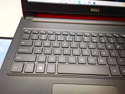 BEAUTIFUL!*VERY FAST!*High Spec*DELL VOSTRO 3567*i5-7200U*HD*240GB SSD*8GB DDR4*