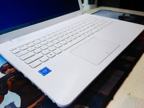 *STUNNING*ASUS A514S*N3060*2GB*500GB*HD GRAPHICS*DVD*