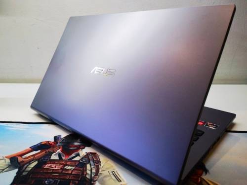 STUNNING!*ASUS VIVOBOOK M509DA*RYZEN 3-3250U*8GB DDR4256GB SSD*HD*RADEON VEGA 3 GRAPHICS*