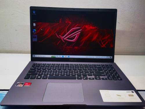 STUNNING!*ASUS VIVOBOOK M509DA*RYZEN 3-3250U*8GB DDR4256GB SSD*HD*RADEON VEGA 3 GRAPHICS*