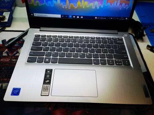 AS NEW!*FAST*9th GEN*LENOVO IDEAPAD 3*N4020*4GB*256GB SSD*FULL HD*UHD 600 GRAPHICS*WARRANTY