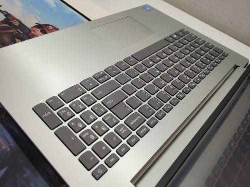 LATE ENTRY!*STUNNING 8th GEN*LENOVO ideapad 330*N4000*8GB DDR4*500GB*UHD 600 GRAPHICS*