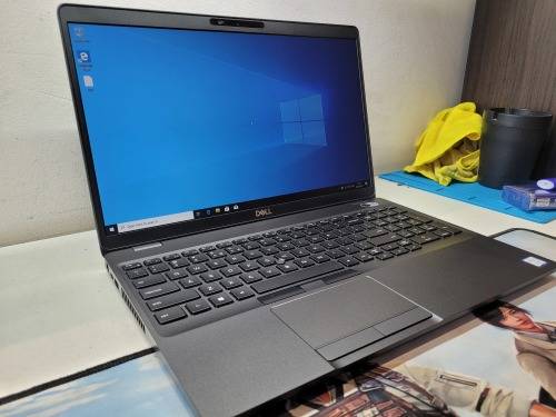 VERY FAST*MINT*8TH GEN QUAD CORE*DELL LATITUDE 5500*i7-8665U*16GB*UHD 620*256GB SSD*FULL HD*