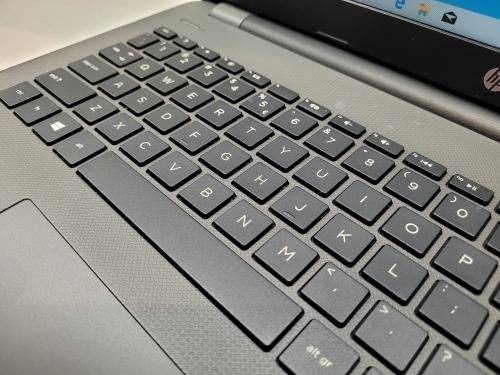 OFFICE SPEC*HP 250 G6*i3-5005U*4GB RAM*1000GB HDD*15.6` HD**DVD