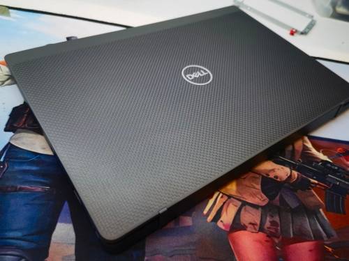 *Amazing!*CARBON ULTRABOOK*DELL LATITUDE 7300*i5-8265U*8GB*256GB SSD*FHD