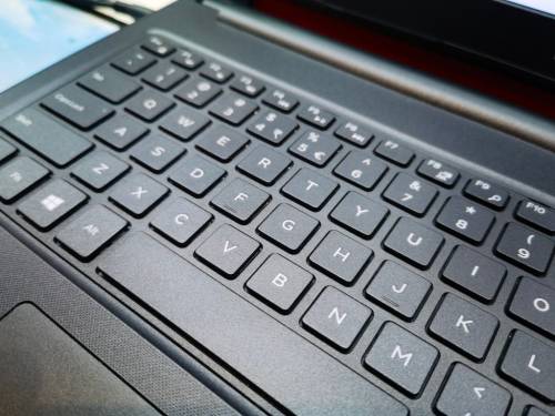 BEAST SPECS!*DELL INSPIRON 3567*i7-7500U*8GB DDR4*RADEON R5 M430*256GB SSD*
