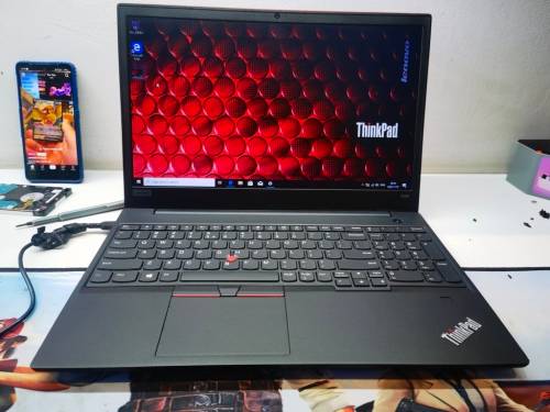 LATE ENTRY!*VERY FAST!*BEAST SPEC*8th GEN i5*LENOVO THINKPAD E580*i5-8250U*8GB DDR4*256GB SSD*