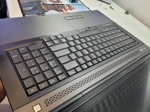 Graphic Design/Engineering*DELL PRECISION M6800*i7-4710MQ*QUAD CORE*NVIDIA K3100M*32GB*500GB*FHD*