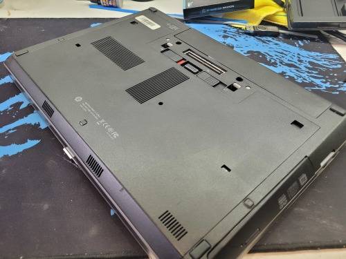 VERY FAST!*HP PROBOOK 6470b*i5-3340m*8GB*240GB SSD*HD+ DISPLAY*DVD