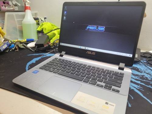 VERY FAST!**ASUS VIVOBOOK X407MA*N4000*4GB DDR4*256GB SSD*UHD GRAPHICS