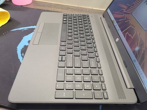 VERY FAST!*HP 255 G8*RYZEN 5-3500U*QUAD CORE 10TH GEN*8GB RAM*512GB SSD*RADEON VEGA 8