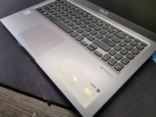 AS NEW!*VERY FAST!*10TH GEN!*ASUS VIVOBOOK X515JA*i5-1035G1*8GB DDR4*256GB SSD*FHD