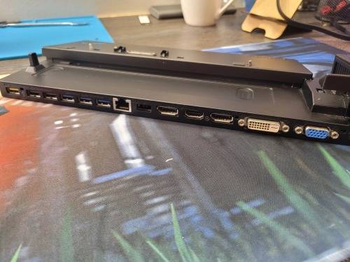 LENOVO ULTRA DOCK*TYPE 40A2*USB 3.0*HDMI*NO DRIVERS NEEDED