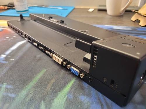 LENOVO ULTRA DOCK*TYPE 40A2*USB 3.0*HDMI*NO DRIVERS NEEDED