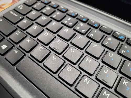 ABSOLUTE WOW!*DELL LATITUDE 7285 2IN1*TOUCHSCREEN*i7-7y75*8GB RAM*512GB SSD*3K DISPLAY*BACKLIT