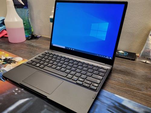 ABSOLUTE WOW!*DELL LATITUDE 7285 2IN1*TOUCHSCREEN*i7-7y75*8GB RAM*512GB SSD*3K DISPLAY*BACKLIT