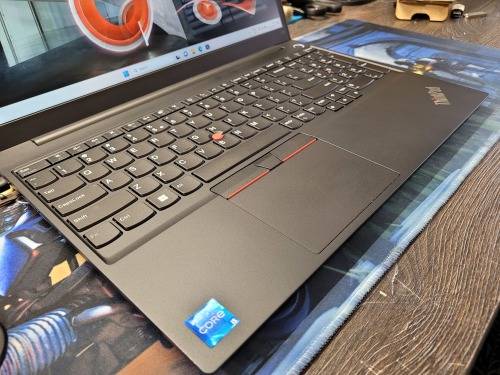 **BARGAIN BUY** MINT LENOVO THINKPAD E15 12th GEN i5, 8GB RAM, 512GB SSD-WORTH R19k-GRAB IT @R8999!