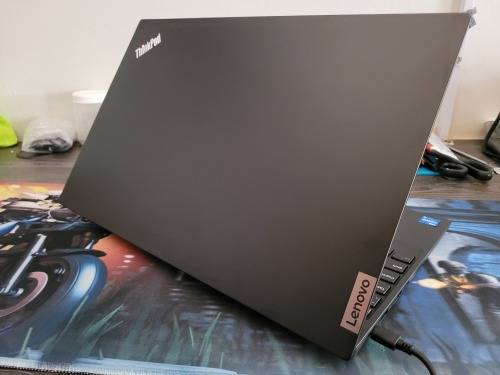 **BARGAIN BUY** MINT LENOVO THINKPAD E15 12th GEN i5, 8GB RAM, 512GB SSD-WORTH R19k-GRAB IT @R8999!