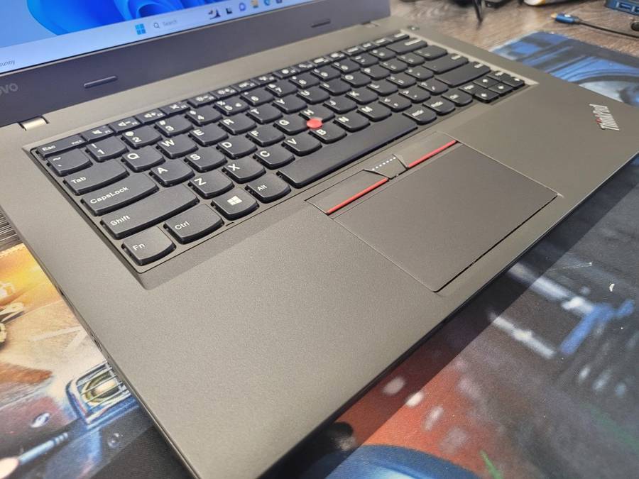 VERY FAST!*MINT CONDITION*LENOVO THINKPAD L460*i5-6200U*FHD*4G LTE*8GB RAM*256GB SSD*