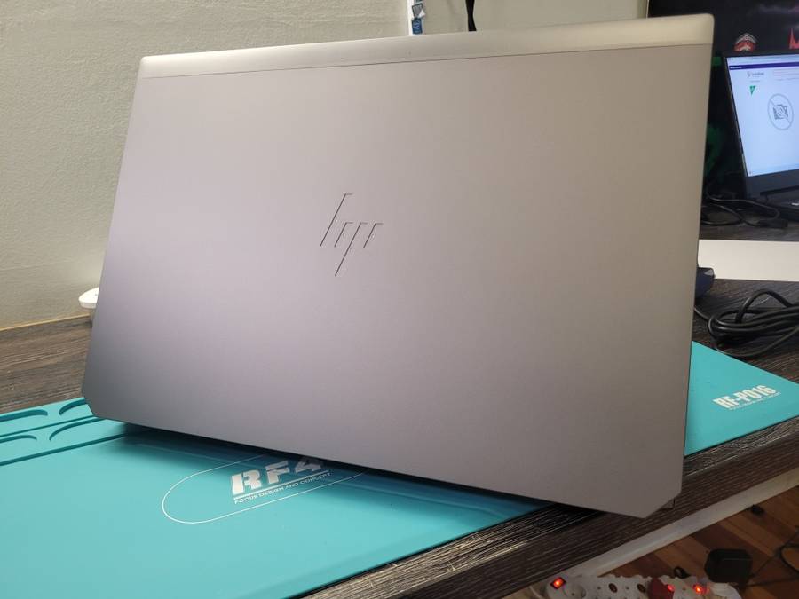 INCREDIBLE LAPTOP!*HP ZBOOK 17 G5*i7-8750H*32GB DDR4*512GB SSD*256GB SSD*NVIDIA P2000*