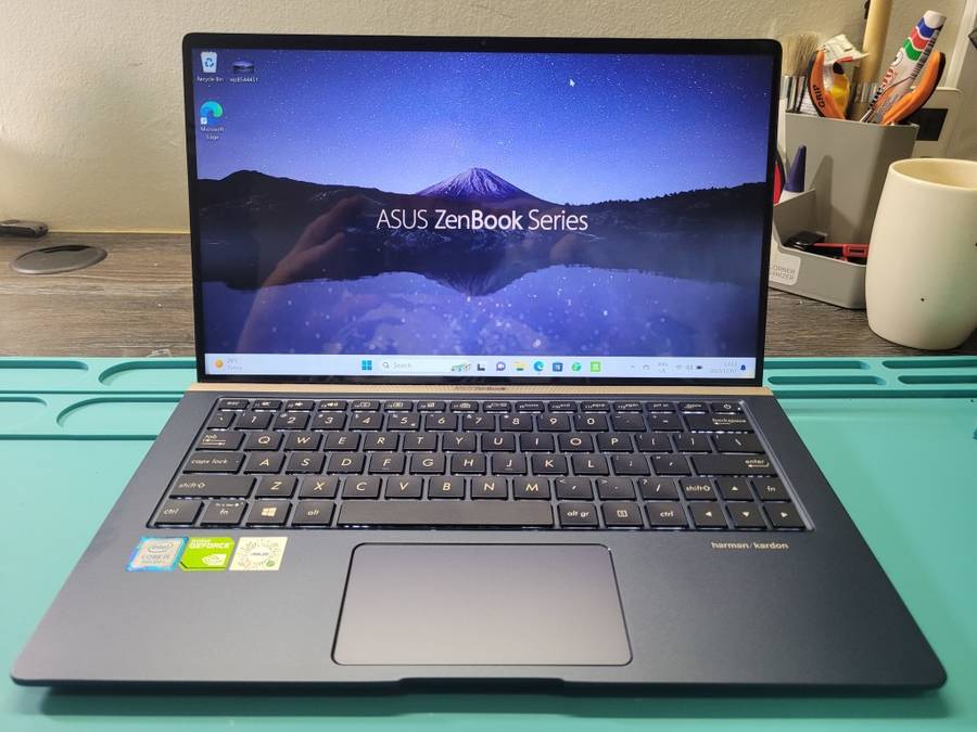 *BARGAIN BUY* ASUS ZENBOOK ULTRABOOK CORE i5, 8GB RAM, 512SSD, FHD-WORTH 15k-GRAB IT@R6999
