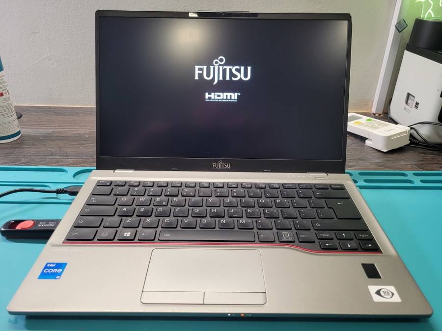 *High Spec Beast!*FUJITSU LIFEBOOK 7U14A2*i5-10310U*8GB DDR4*512GB SSD*FHD*BACKLIT*