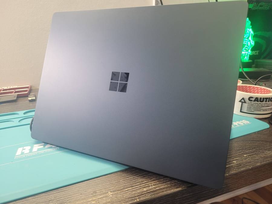 MICROSOFT SURFACE LAPTOP 13.5` CORE i5, 8GB RAM, 256SSD