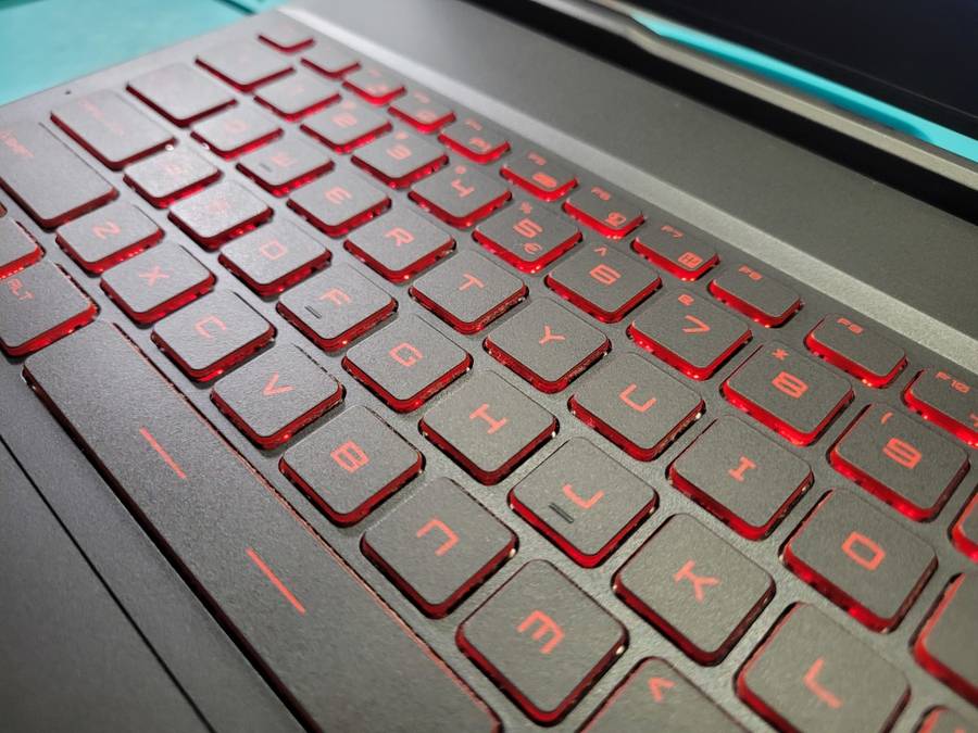 GAMING BEAST!*MSI GL63 8RD*i7-8750H*16GB RAM*512GB SSD*1TB HDD*GTX 1050TI 4GB*FHD*MATRIX*MSI BAG