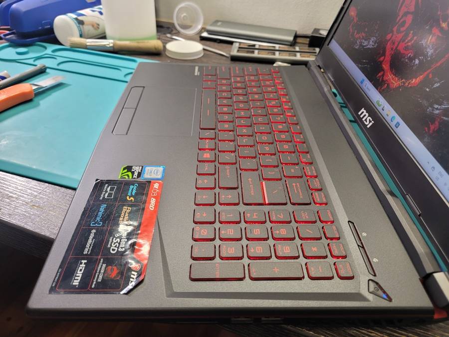 GAMING BEAST!*MSI GL63 8RD*i7-8750H*16GB RAM*512GB SSD*1TB HDD*GTX 1050TI 4GB*FHD*MATRIX*MSI BAG