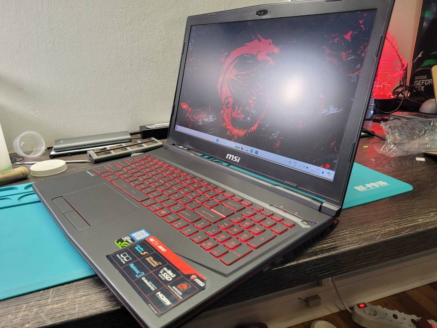 GAMING BEAST!*MSI GL63 8RD*i7-8750H*16GB RAM*512GB SSD*1TB HDD*GTX 1050TI 4GB*FHD*MATRIX*MSI BAG