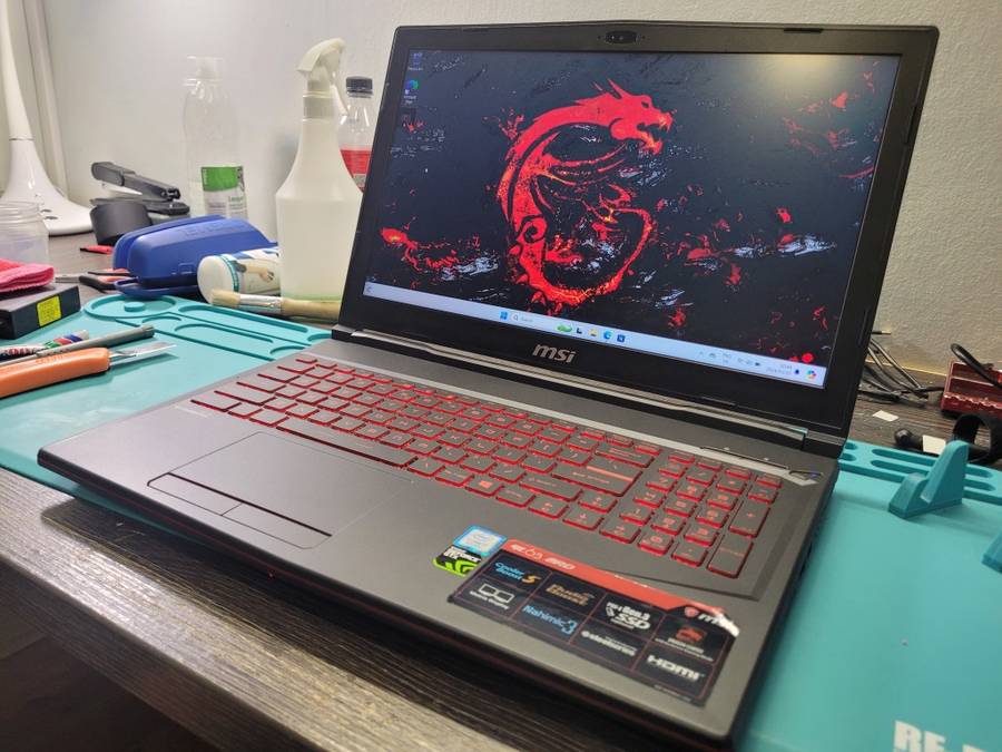 GAMING BEAST!*MSI GL63 8RD*i7-8750H*16GB RAM*512GB SSD*1TB HDD*GTX 1050TI 4GB*FHD*MATRIX*MSI BAG
