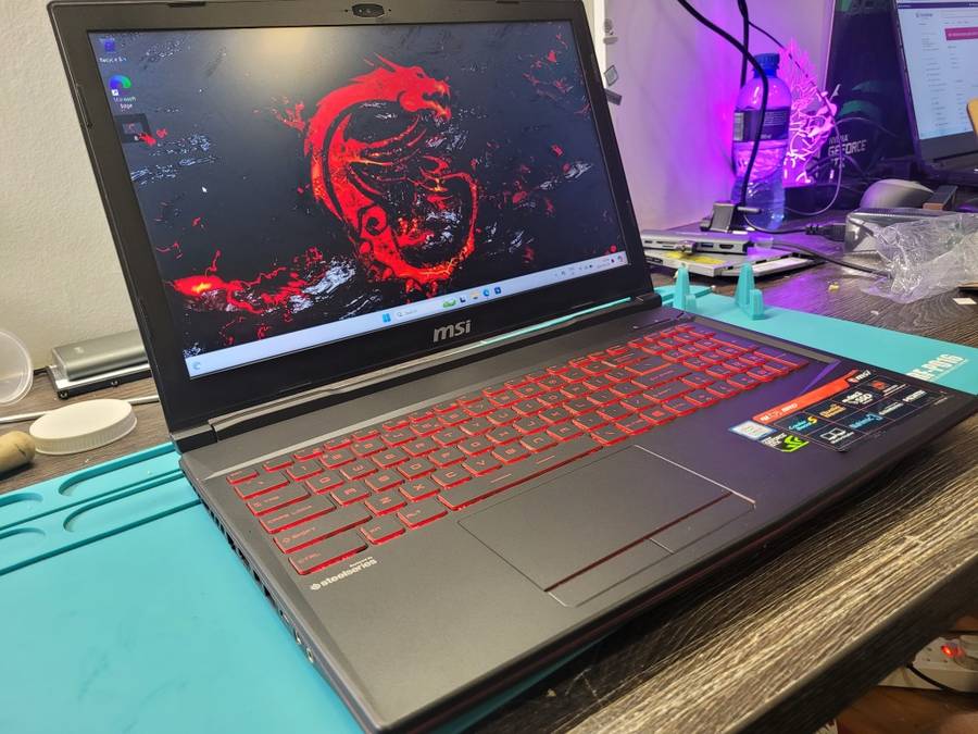 GAMING BEAST!*MSI GL63 8RD*i7-8750H*16GB RAM*512GB SSD*1TB HDD*GTX 1050TI 4GB*FHD*MATRIX*MSI BAG
