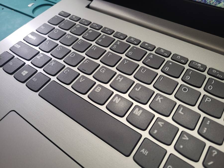 LATE ENTRY!*9th GEN*LENOVO ideapad 330*N4020*8GB DDR4*512GB SSD*UHD GRAPHICS*